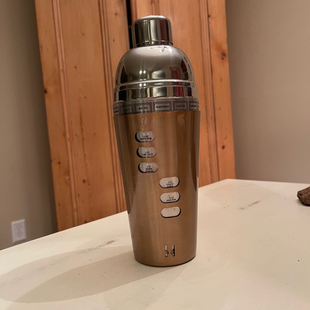 Copper Cocktail Strainer w/twist dial recipes